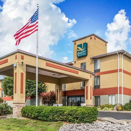 Quality Inn & Suites Лоурънсбърг Екстериор снимка